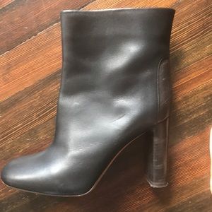 Vince Black Mod Bootie Size 9.5
